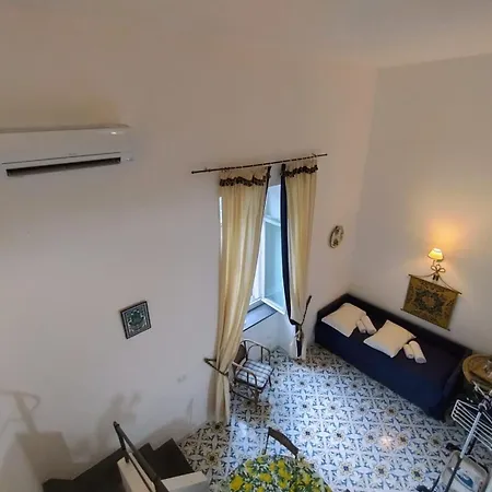 Casa Caprilu * Κάπρι