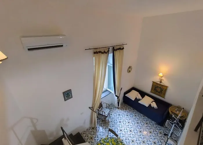 Casa Caprilu * קאפרי